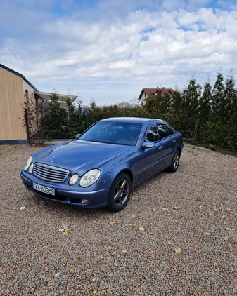 Mercedes-Benz Klasa E cena 11900 przebieg: 331300, rok produkcji 2002 z Czerwionka-Leszczyny małe 79